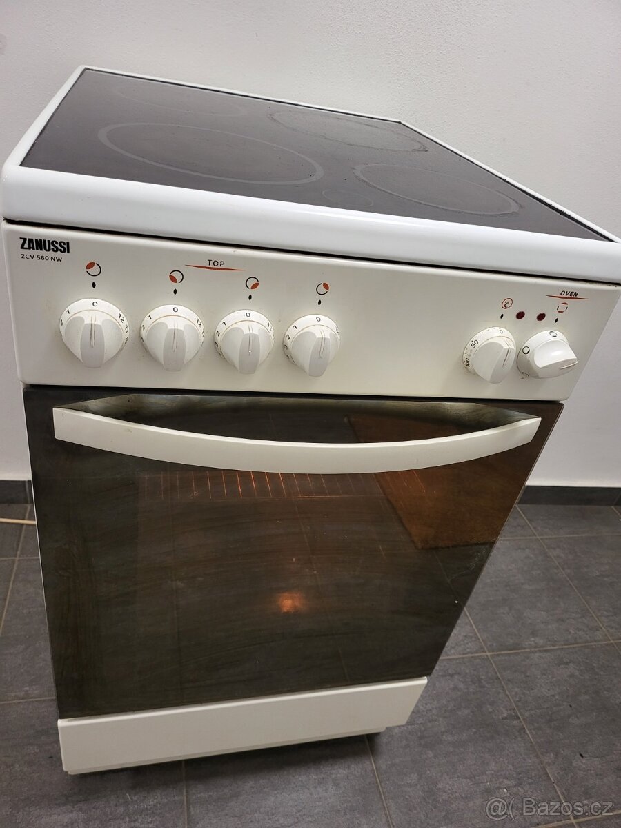 kuchyňský sporák Zanussi s deskou ze sklokeramiky, elektrick - 2