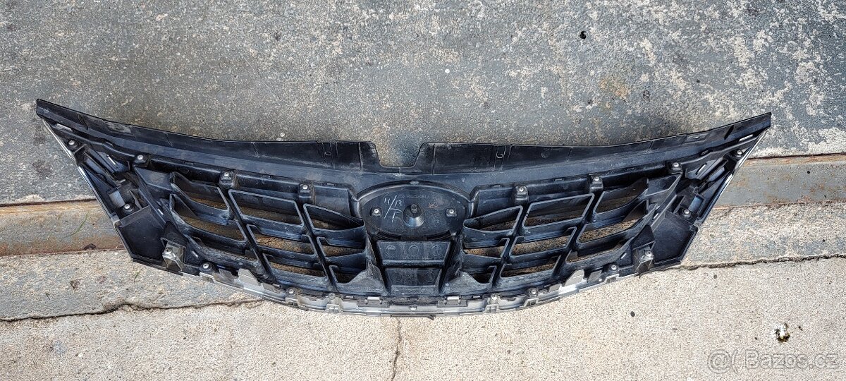 Subaru Impreza maska - 2