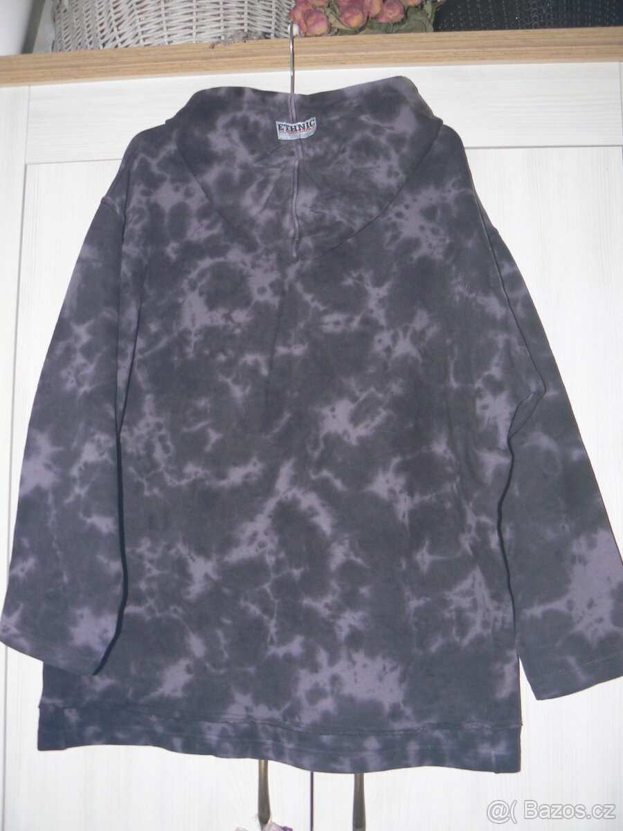 chlapecká mikna zn.Here-there - 12 - 14 let -vel.158 - 164 - 2