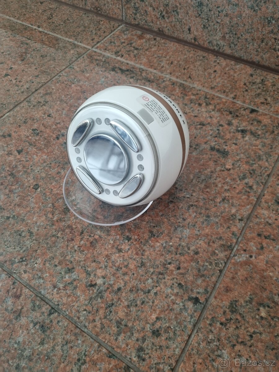 Ultrazvukový anti-celulitidový a tvarující masážní přístroj - 2