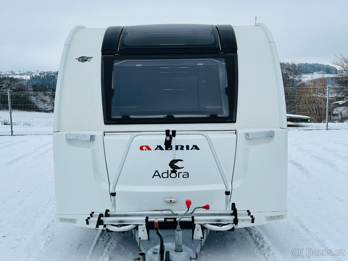 Adria Adora, Mover, předstan - 2