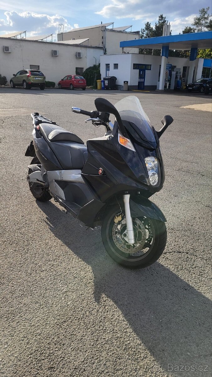 Gilera GP 800 - 2