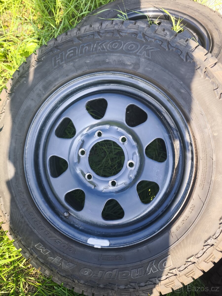 Kola po renovaci nissan navara d22 offroad nové pneu 5ks - 2
