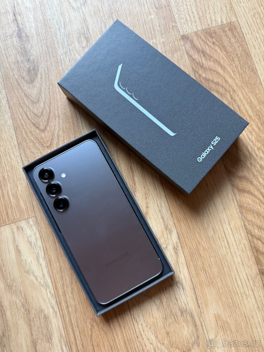 Samsung Galaxy S25 128GB Silver - 2