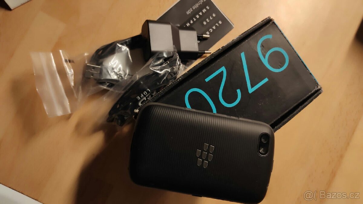BlackBerry 9720 - 2