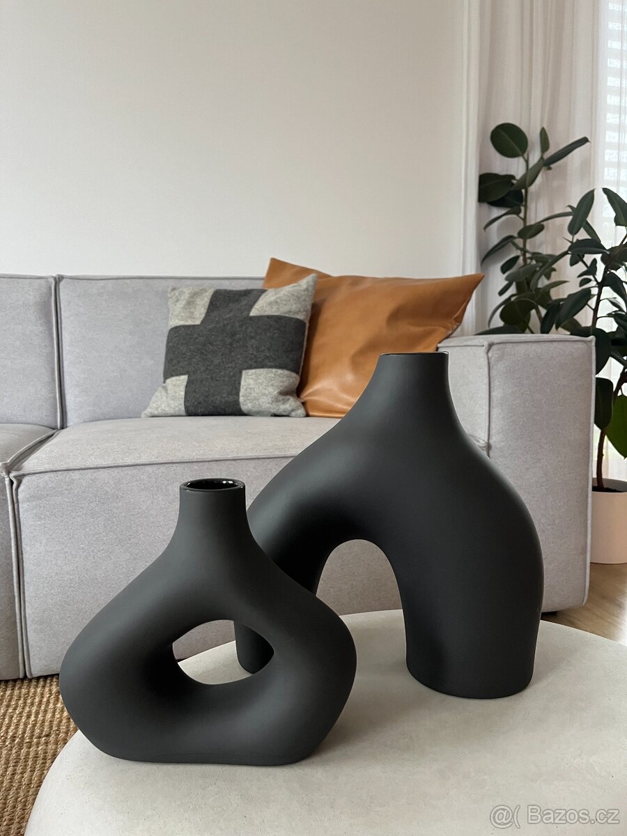 Vázy/dekorace na stojanu HM - 2