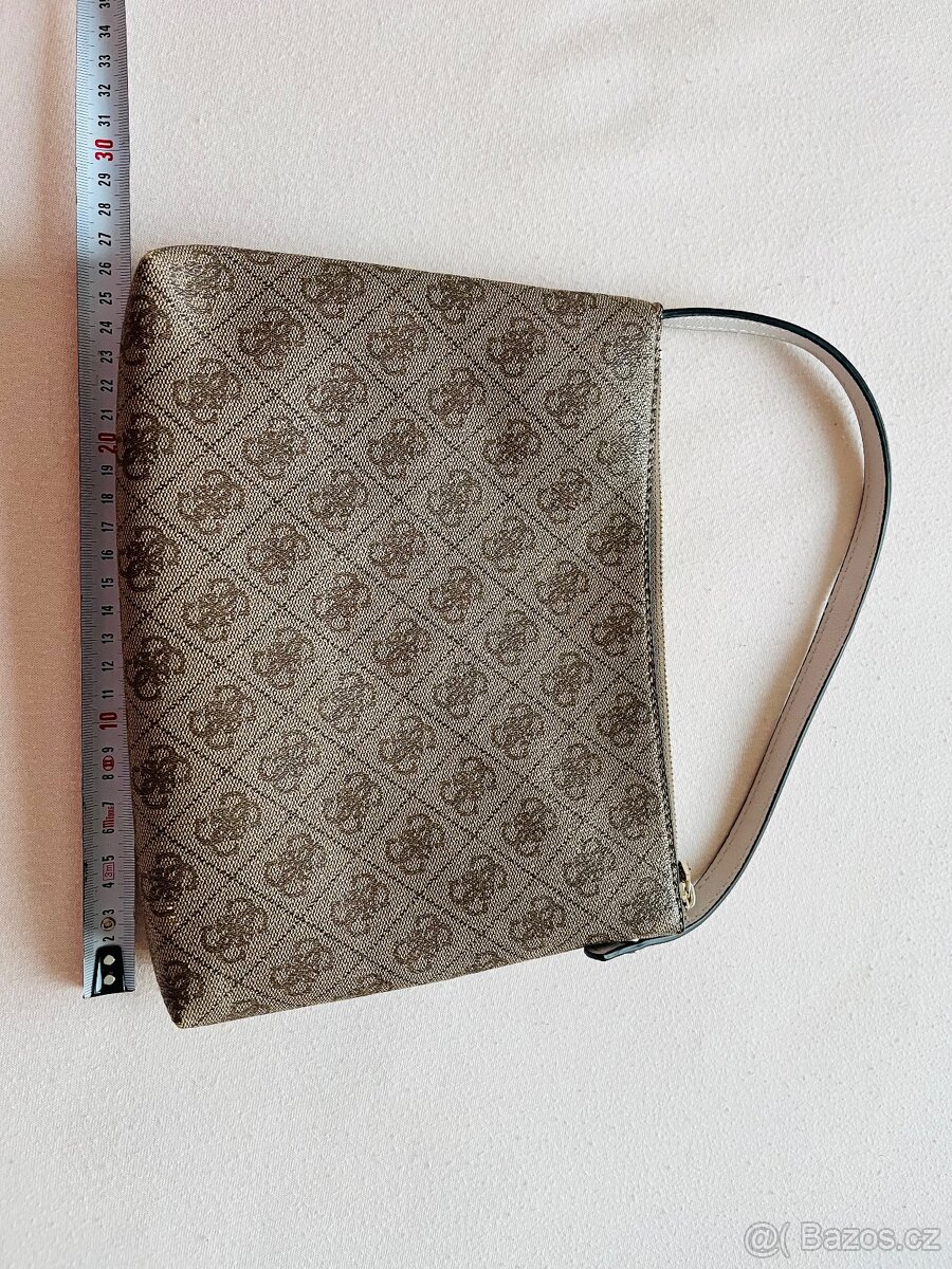 malá dámská kabelka Guess - 2