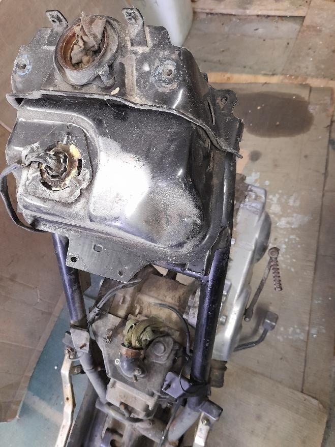 skůtr Jinan kostra s motorem - 2