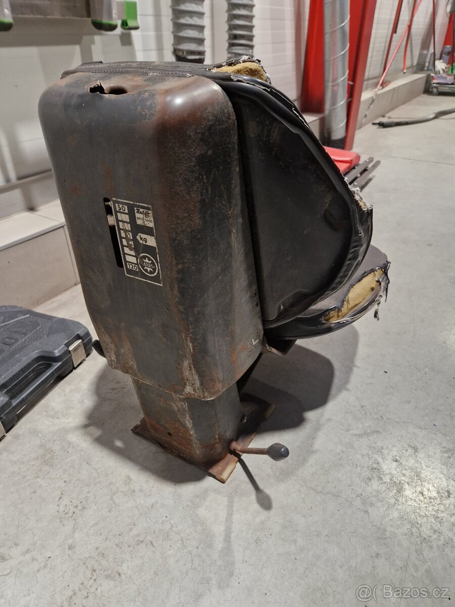 Sedadlo zetor - 2