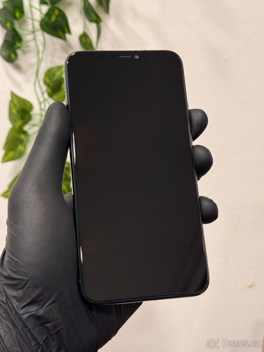 iPhone 11 Pro Max 64GB - nefunkční Face ID - 2