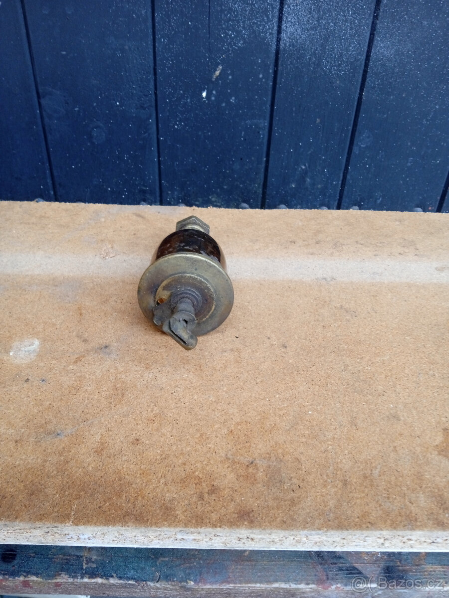 Stabilní motor Benz - 2