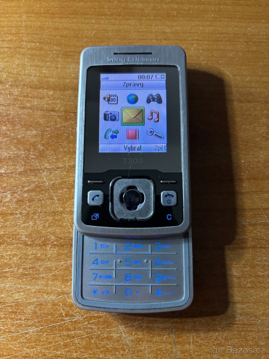 Sony Ericsson T303 - 2