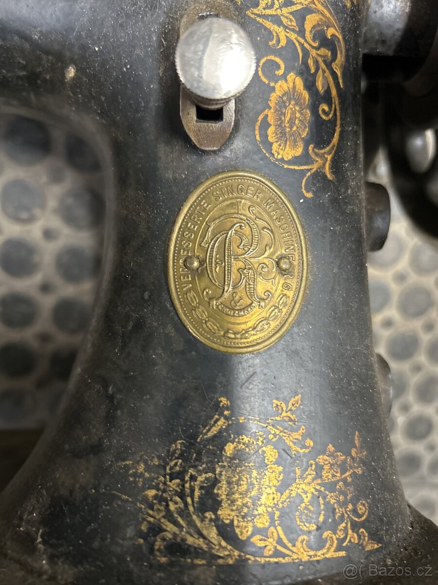 Singer - 2