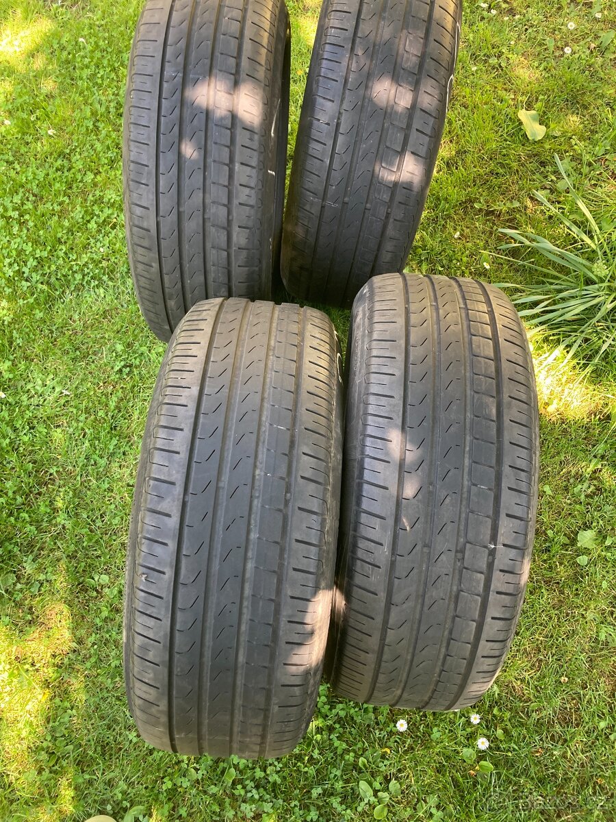 Pirelli Cinturato P7 Run Flat 225/55 R17 97Y - 2