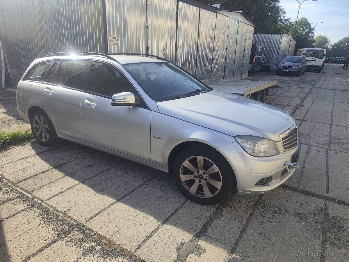 Mercedes-Benz c220 - 2