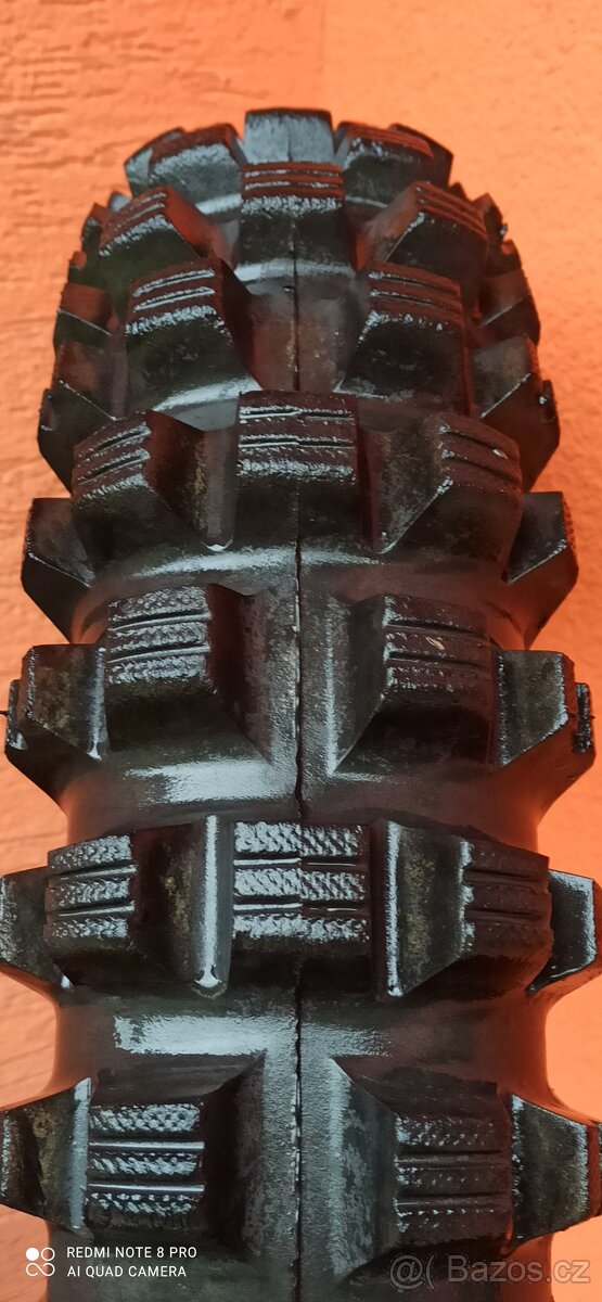 Pneu 110 100 18