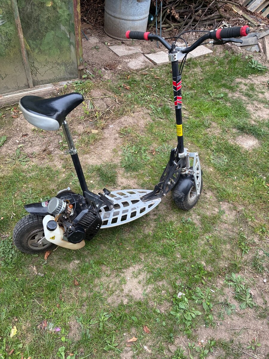 Motorová koloběžka - 2
