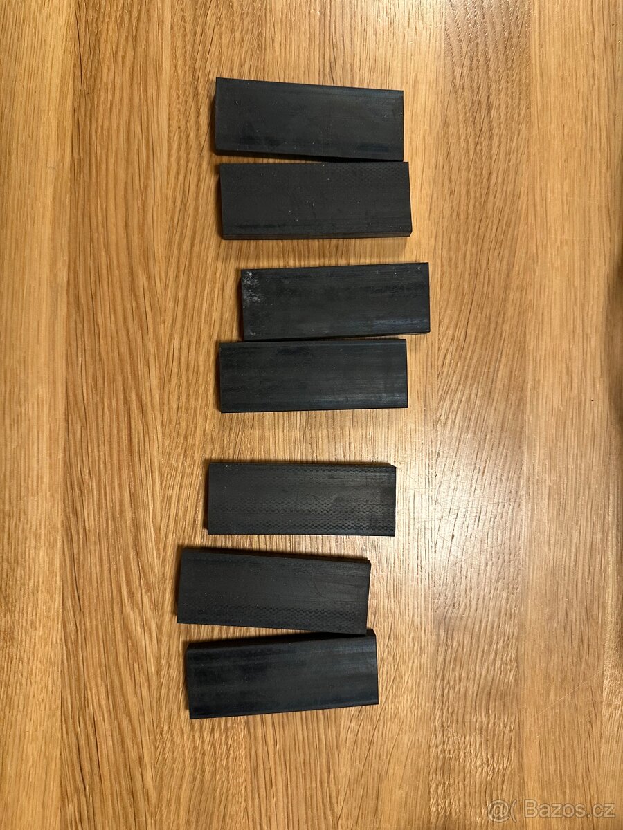 Podložka GUMO L 8 mm (80 x 30 mm) - 7 ks k dispozici - 2