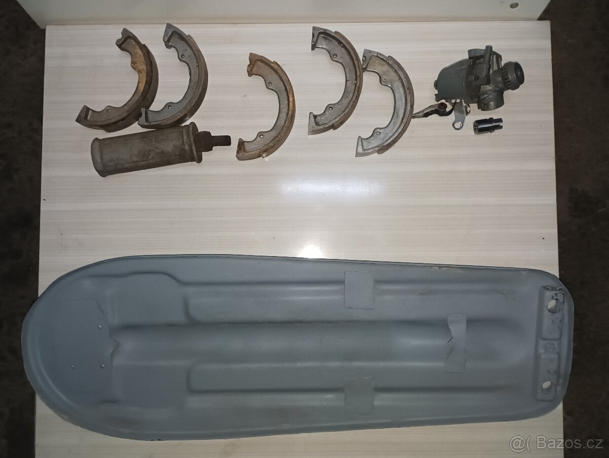 Prodám díly na Jawa pionýr 20,21,23 - 2