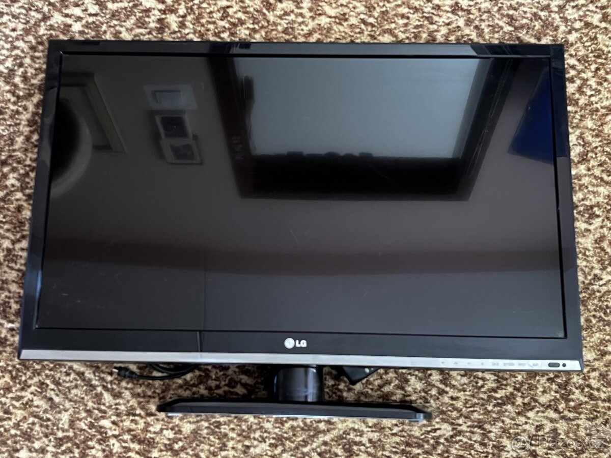 Televizní přijímač LG + setobox - 2