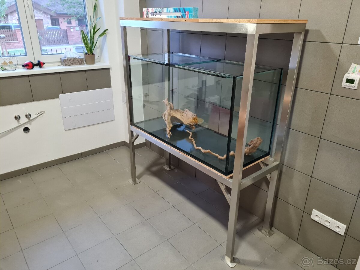 Akvárium 390 litrů v nerez stojanu - 2