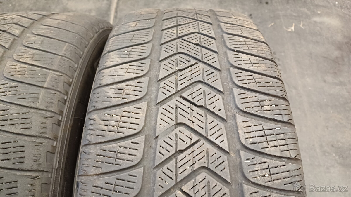 Zimní pneu Pirelli 235/65/17 108H - 2