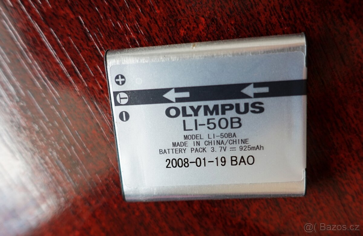 nabíječka + baterie - 2