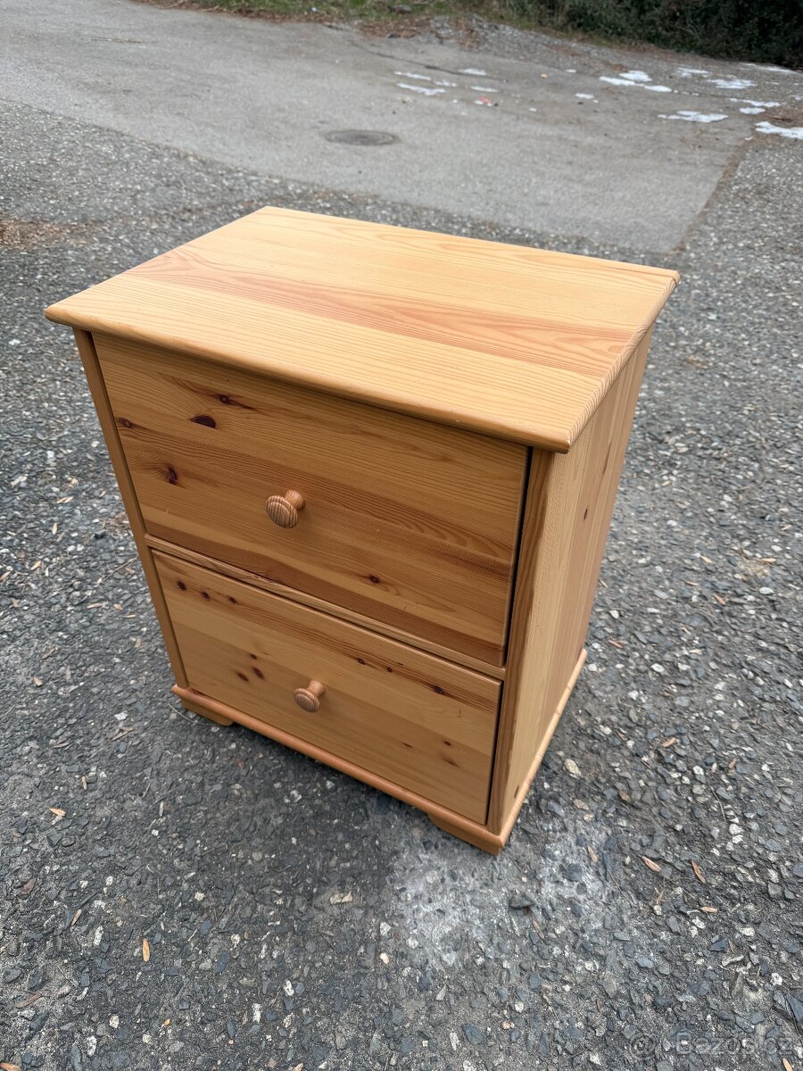 Noční stolek IKEA Hurdal - 2