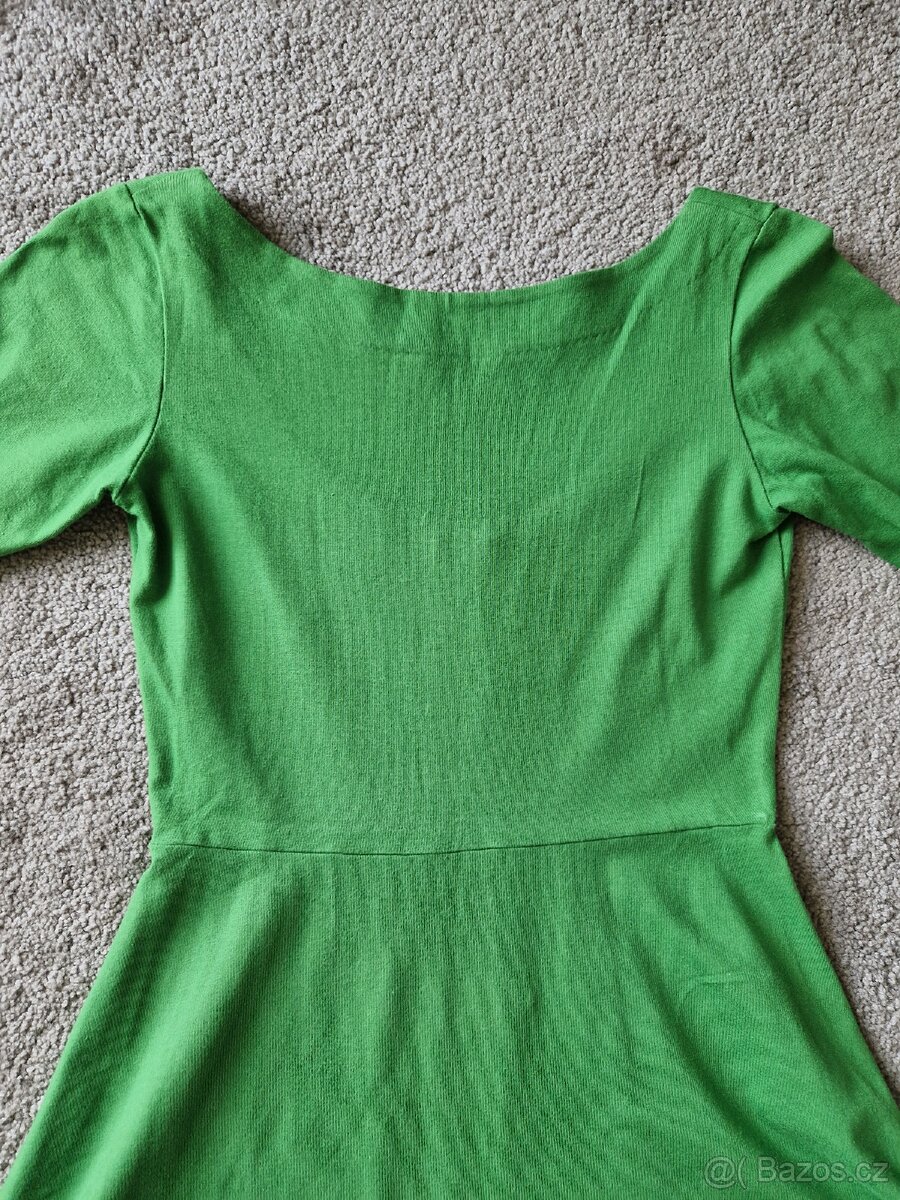 Krásné šaty Miestni vel S - 2