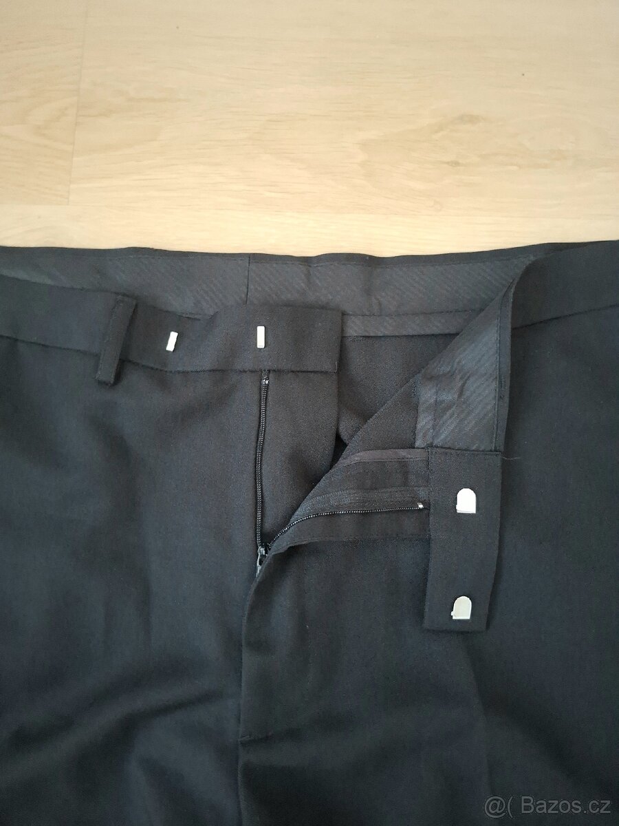 Černé společenské kalhoty - velikosti 42/107 - 2