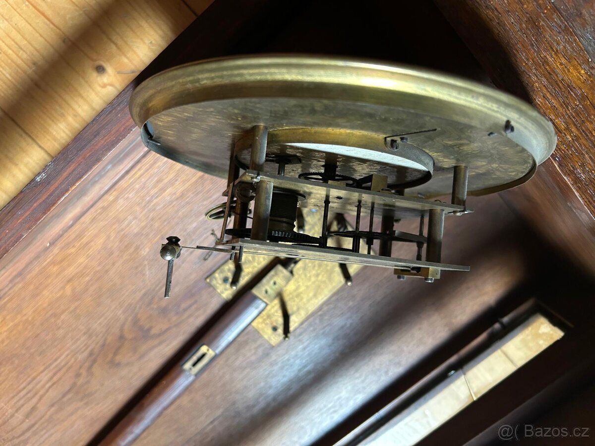 Staré hodiny jednozavažove - 2
