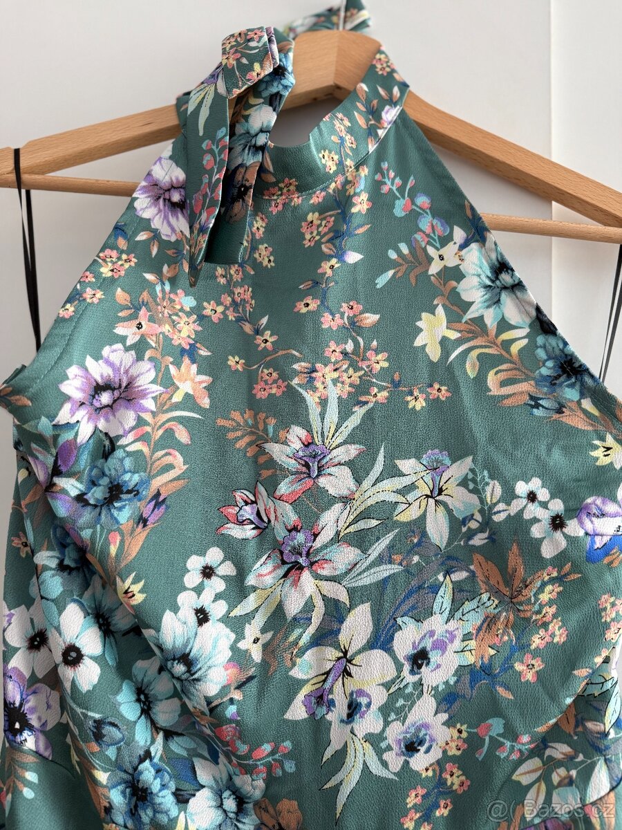 Barevný overal značky VILA velikost 38 - 2