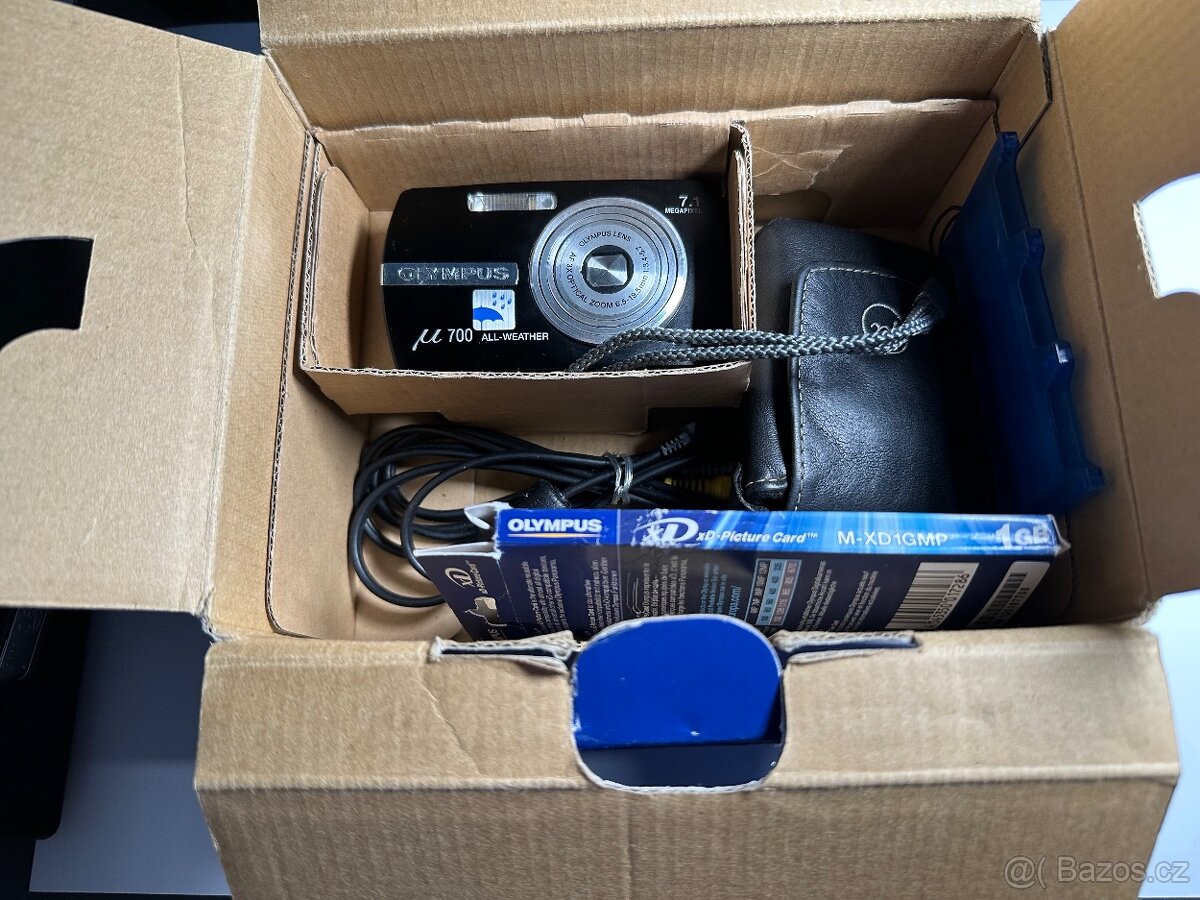 Olympus MJU 700 - čtěte popis - 2