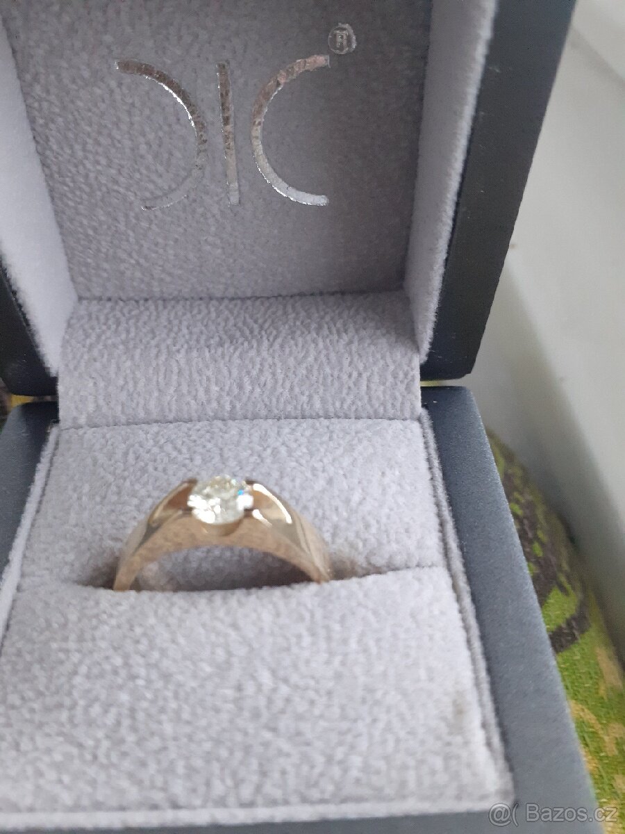 Prsten s diamantem - 2