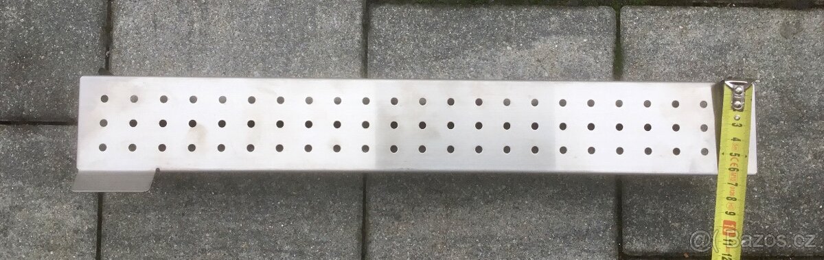 Prodam na Gril Weber udící box - 2