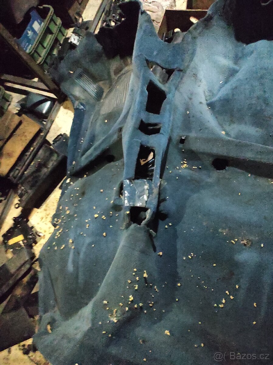 Lancia thema koberec - 2