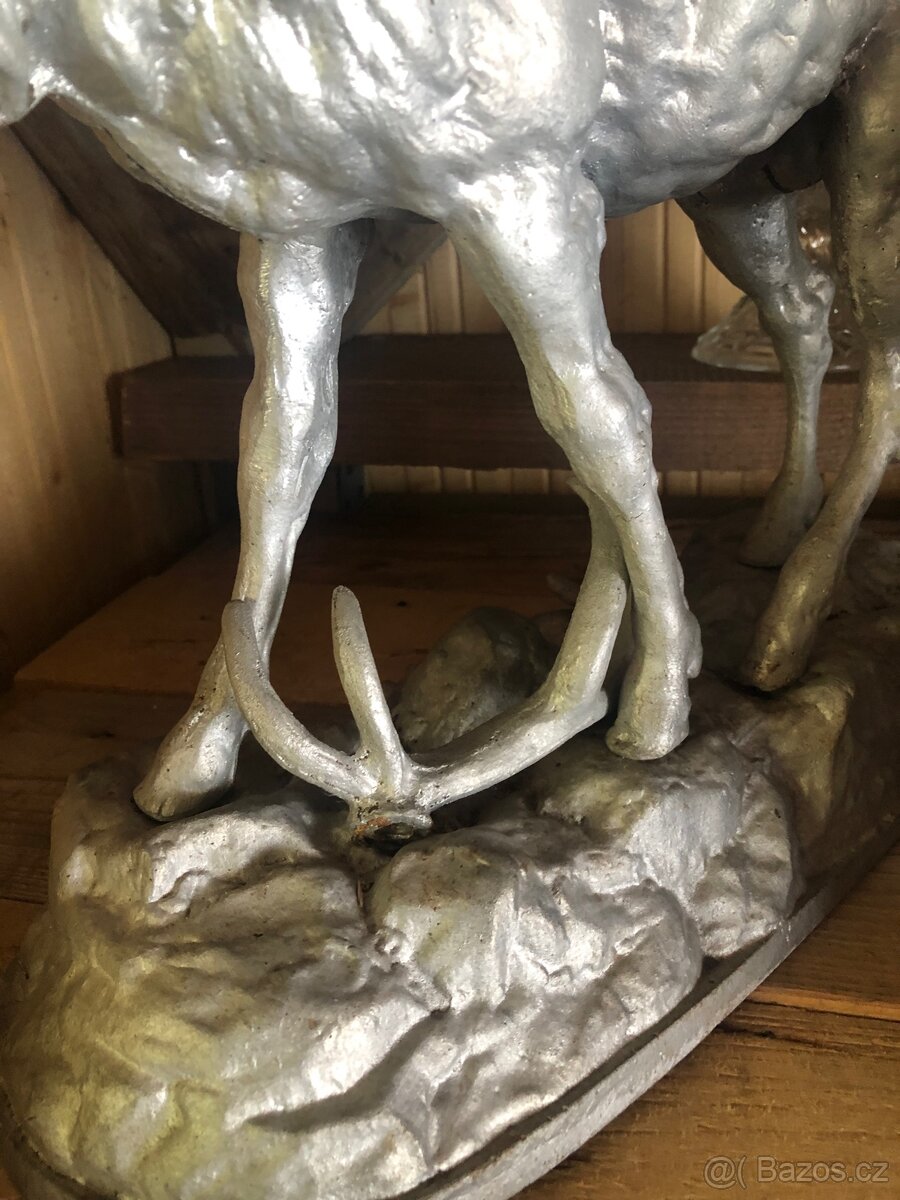 Starý hliníkových jelen - 2