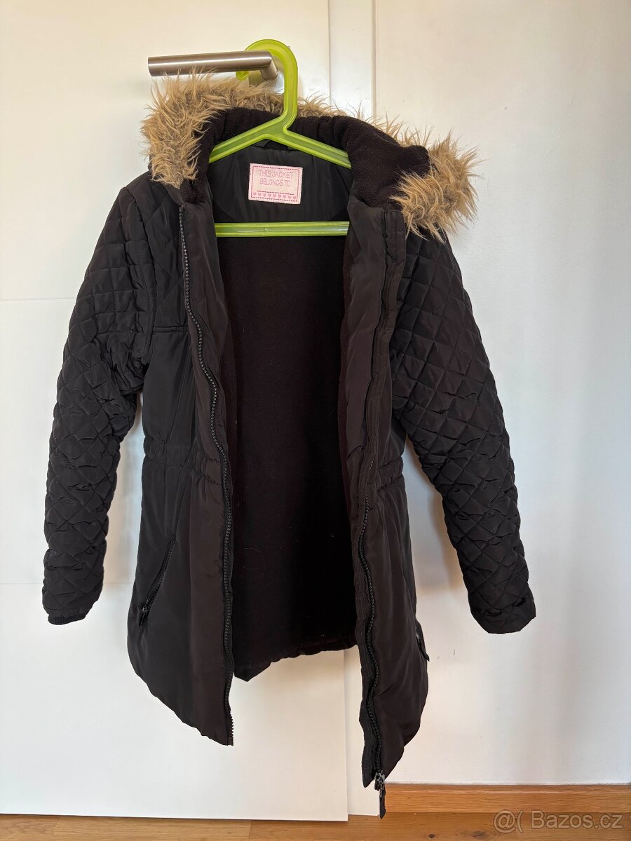 Dívčí černá zimní bunda vel. 135 - 140 - 2