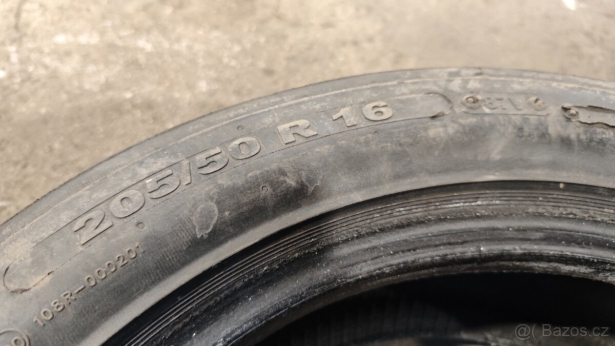 Semislick 205/50 R16 - 2