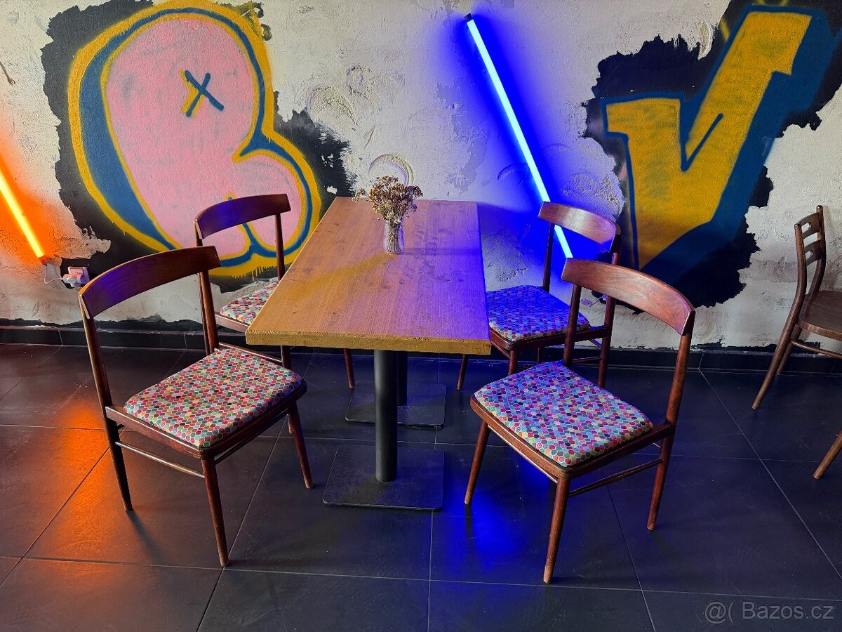 Stůl do kavárny + 4 židle TON SET 2 - 2