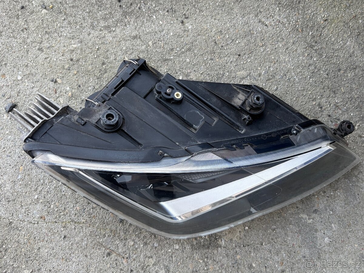 Full LED Světlomet SEAT LEON - PRAVÝ - 2