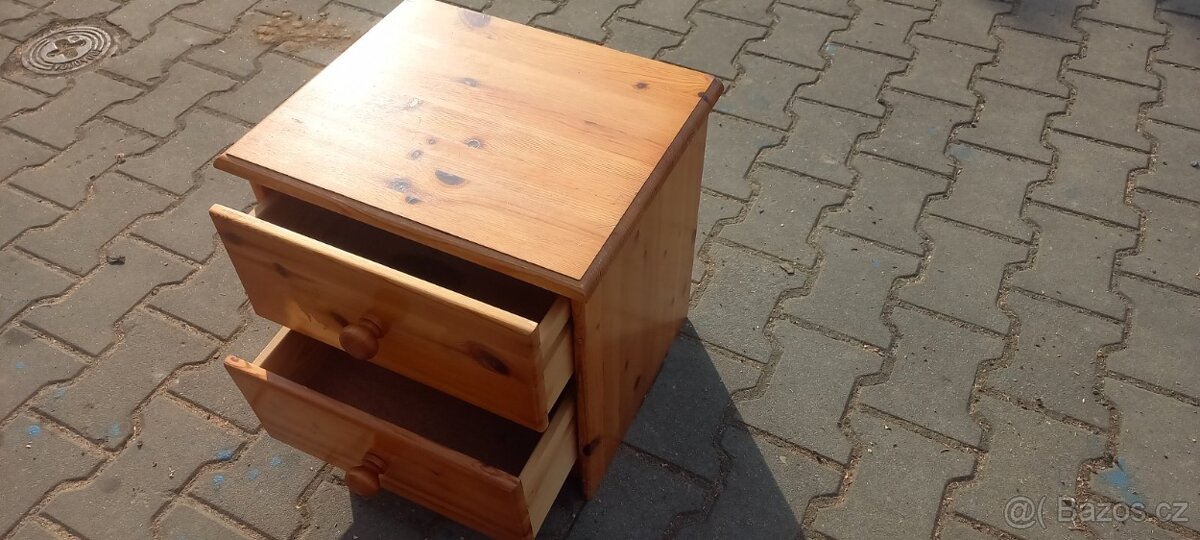 Noční stolek - 2