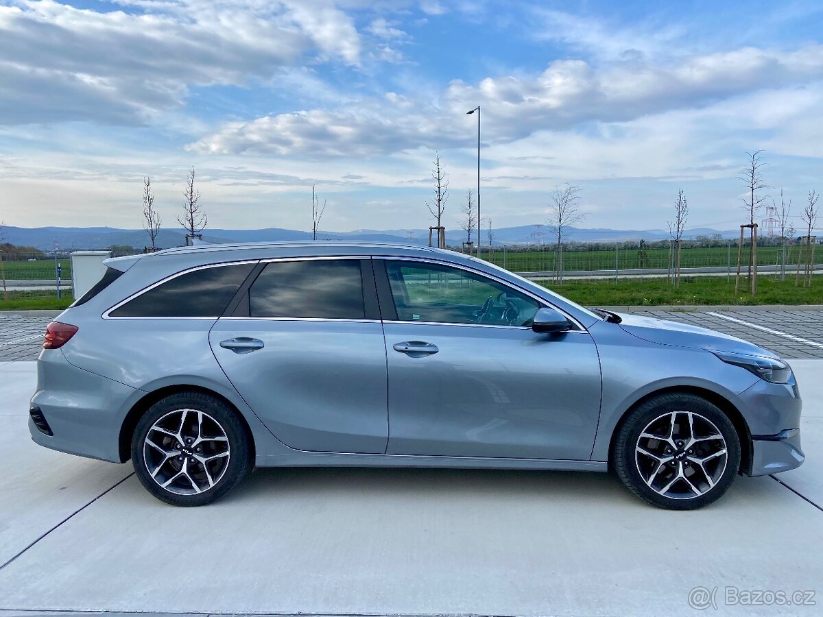 KIA CEED SW model 2022 - 2
