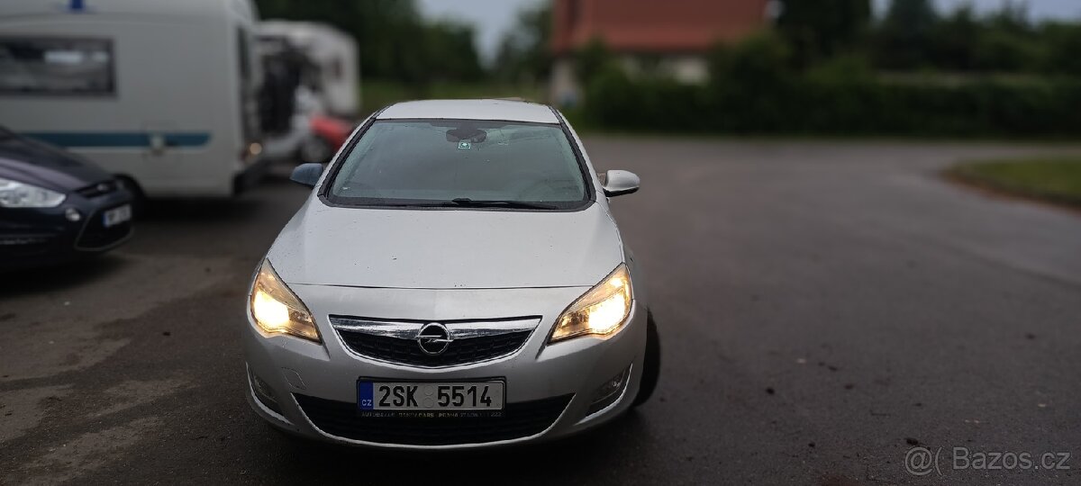 Ooel Astra J 2010 - 2