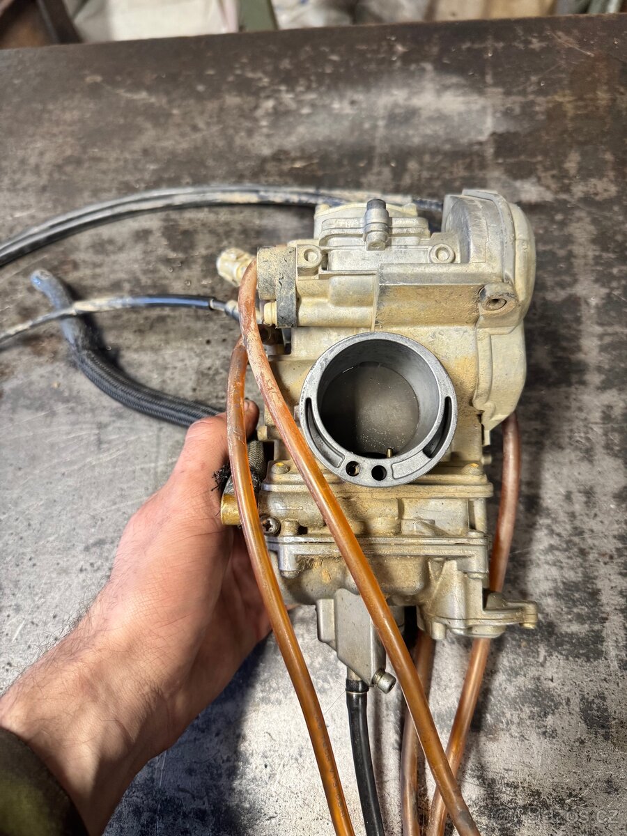 Keihin FCR 41
