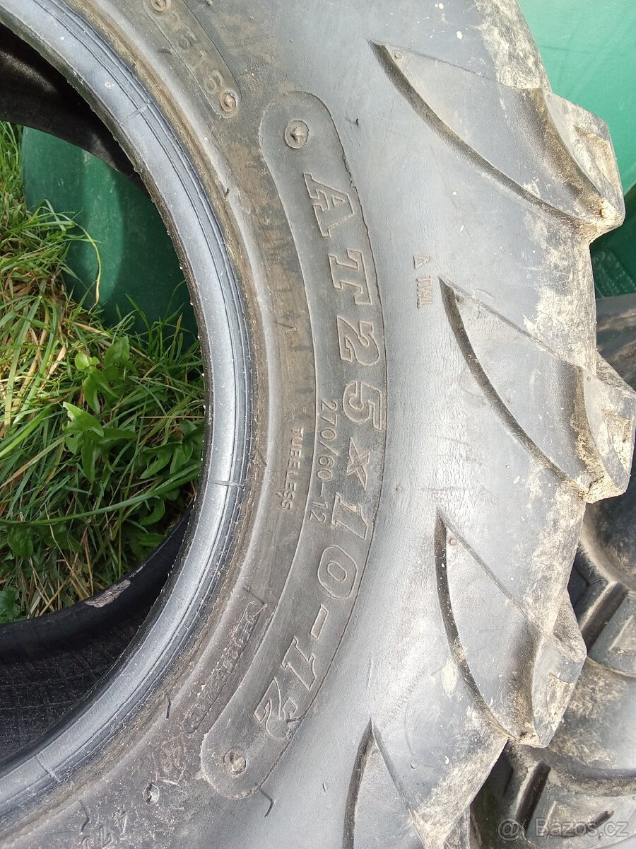 Pneu 25x10-12