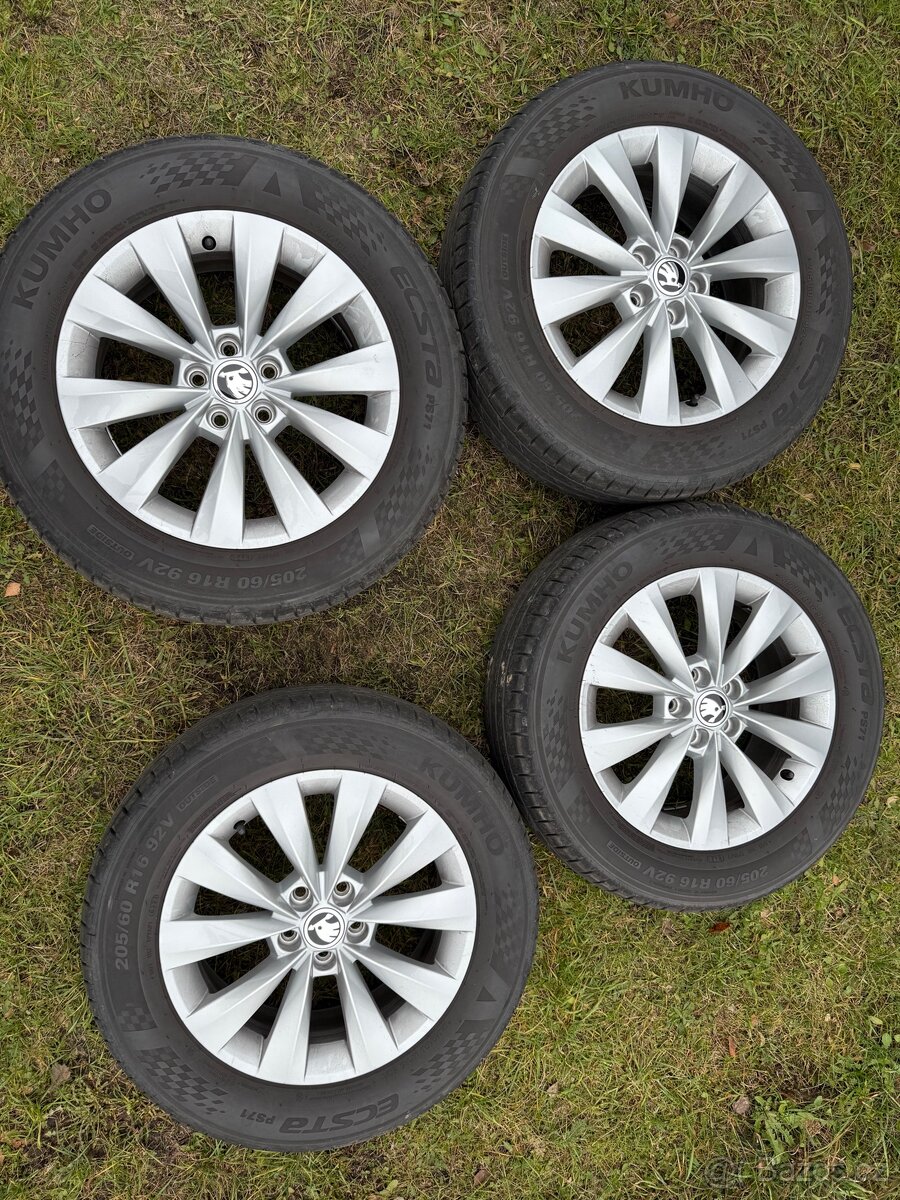 Originální sada kol Škoda Kamiq 16" - letní sada 205/60 R16 - 2