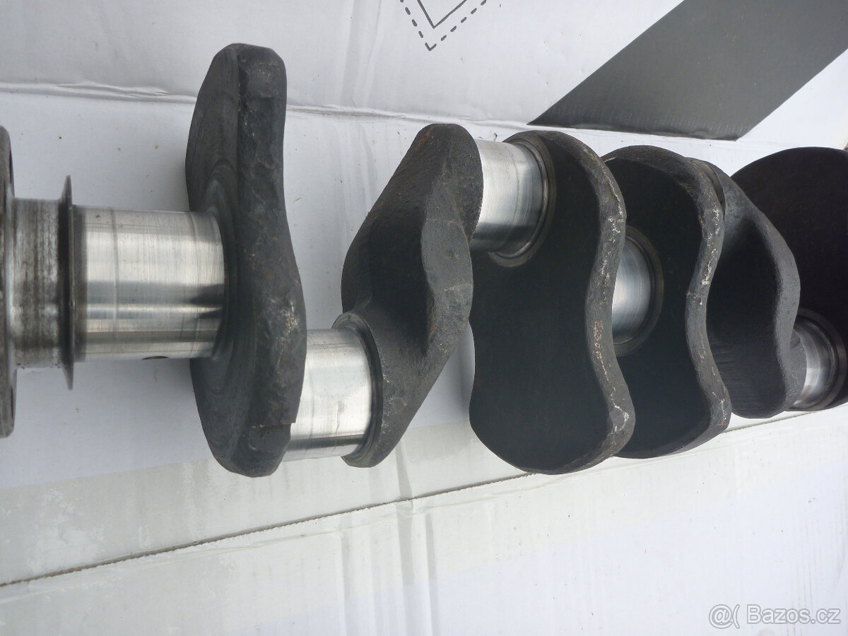 kliková hřídel škoda 440,felicie,octávie - 2