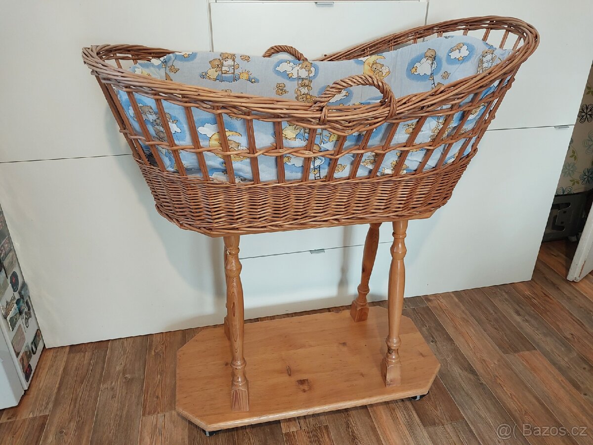 Proutěný koš pro miminko - 2