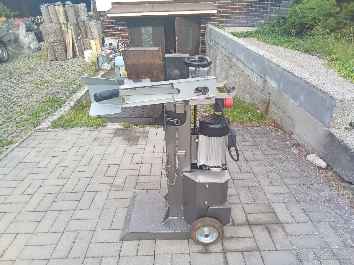 Štípačka na dřevo - 2